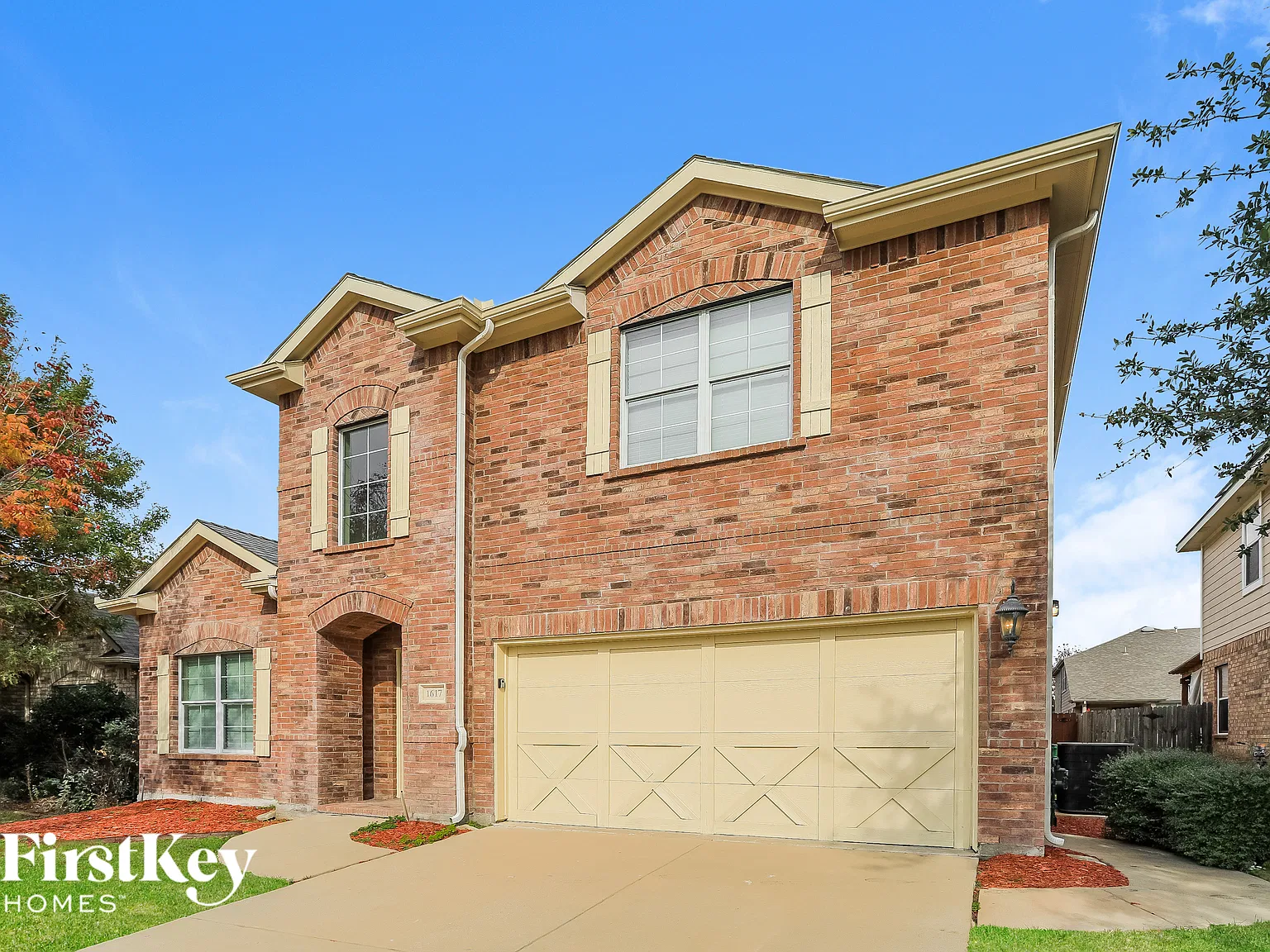 4 bed, 2.5 bath, 2710 sqft, $2,695 — Photo 2