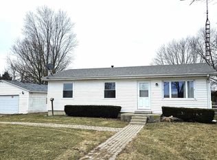 221 10th Ave, Kingston, IL 60145