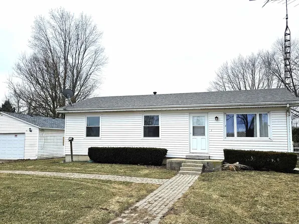 221 10th Ave, Kingston, IL 60145