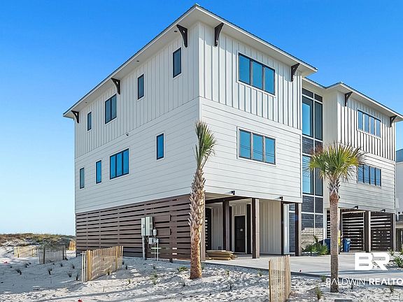 3rd image of 2973 W Beach Blvd