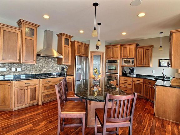 5th image of 3566 6th St E