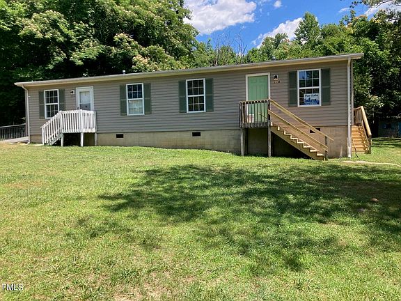 2nd image of 223 Maple Dr #A & B