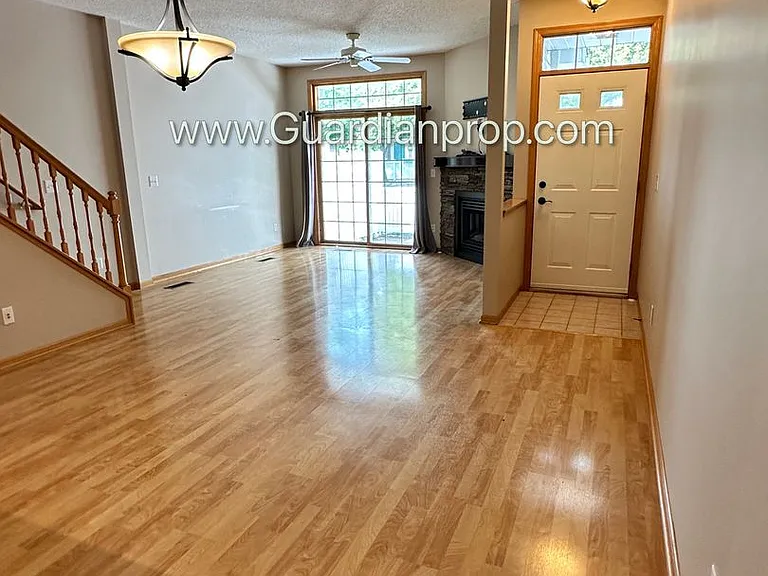 17818 Cobblestone Way — Photo 8