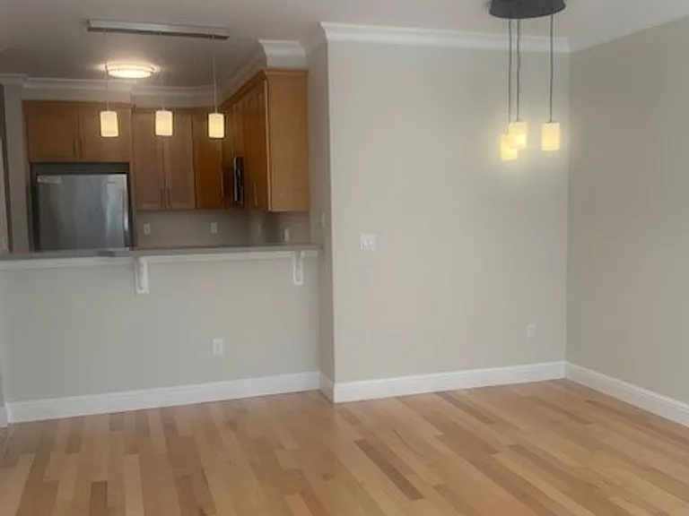 300 Laguna Honda Blvd — Photo 29
