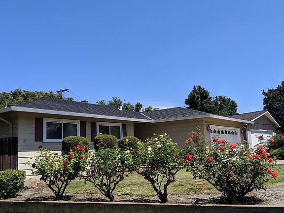 3rd image of 1502 Lyle Dr