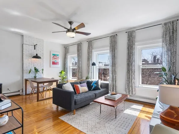 25 Medford St #3, Chelsea, MA 02150