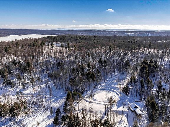 5th image of 20 Bear View Dr