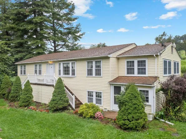 6484 Cedar Run Trl, Broadway, VA 22815