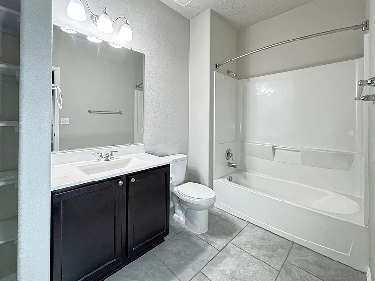 4143 Summit Park Rd NE — Photo 19
