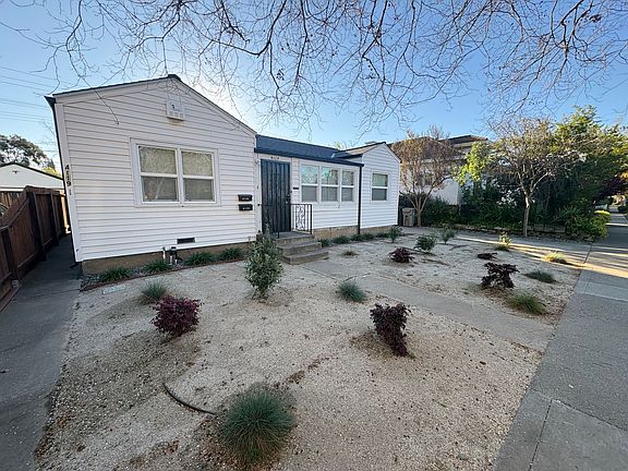 2nd image of 4119 55th St