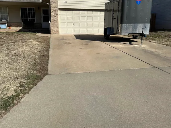 600 W Songbird St, Derby, KS 67037