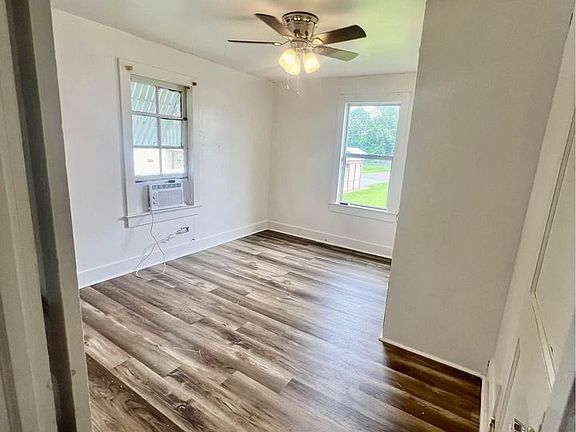 4th image of 815 Morgan St
