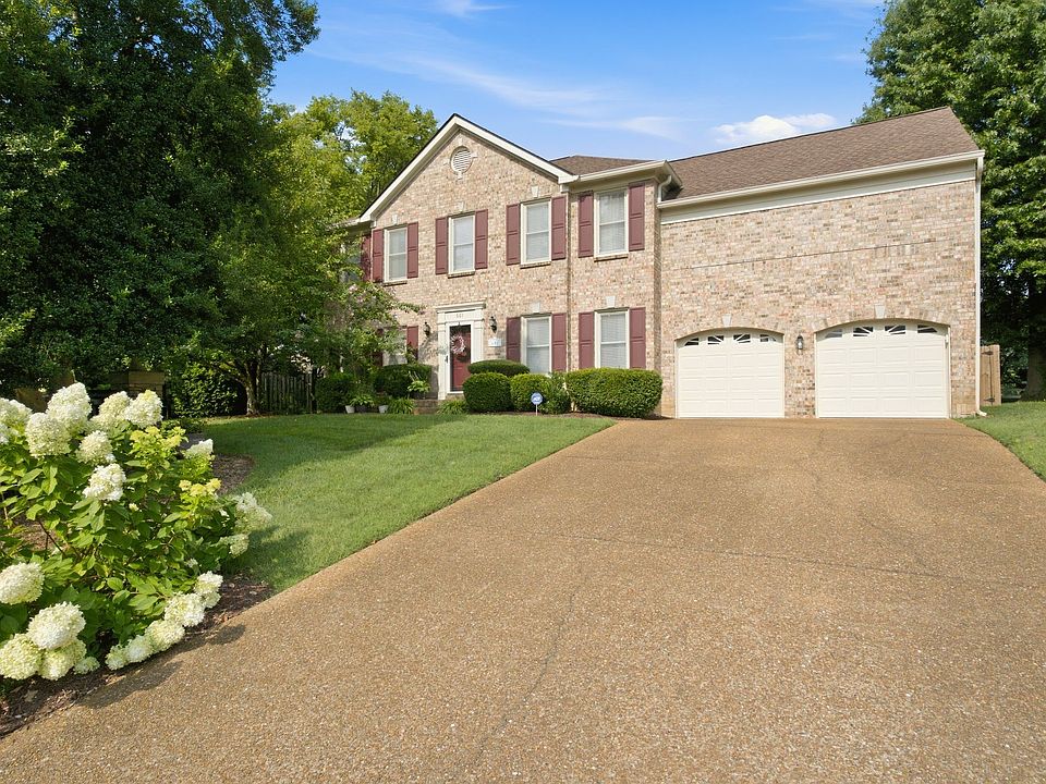 1st image of 601 Copperfield Ct