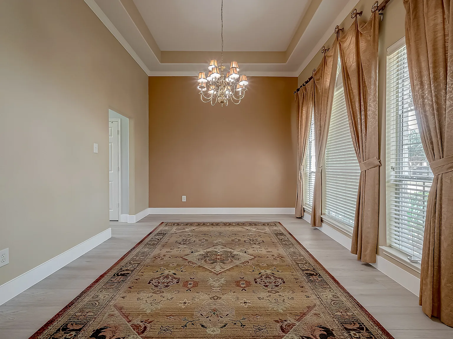 14026 Shamrock Park Ln — Photo 4
