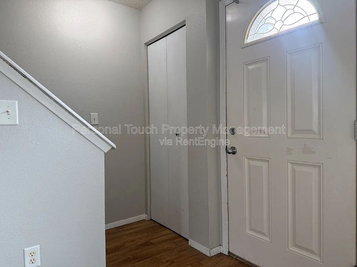 Building Photo - 440 22nd St E