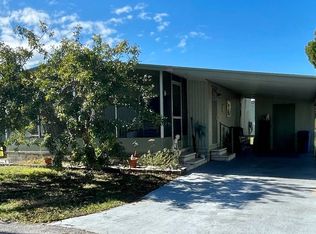 5949 Pinecrest Dr, New Port Richey, FL 34653