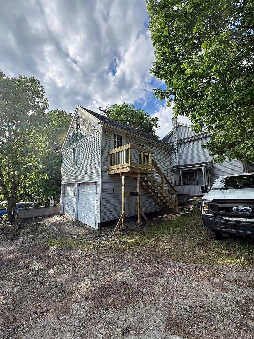 Building Photo - 22 Sage Ct