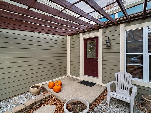 4th image of 6296 Karlsridge Dr