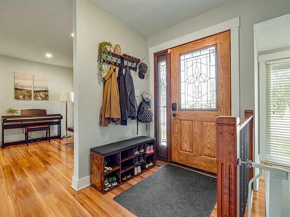 4th image of 506 N 10th St