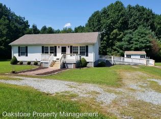 233 Pine Tree Rd, Center Cross, VA 22437