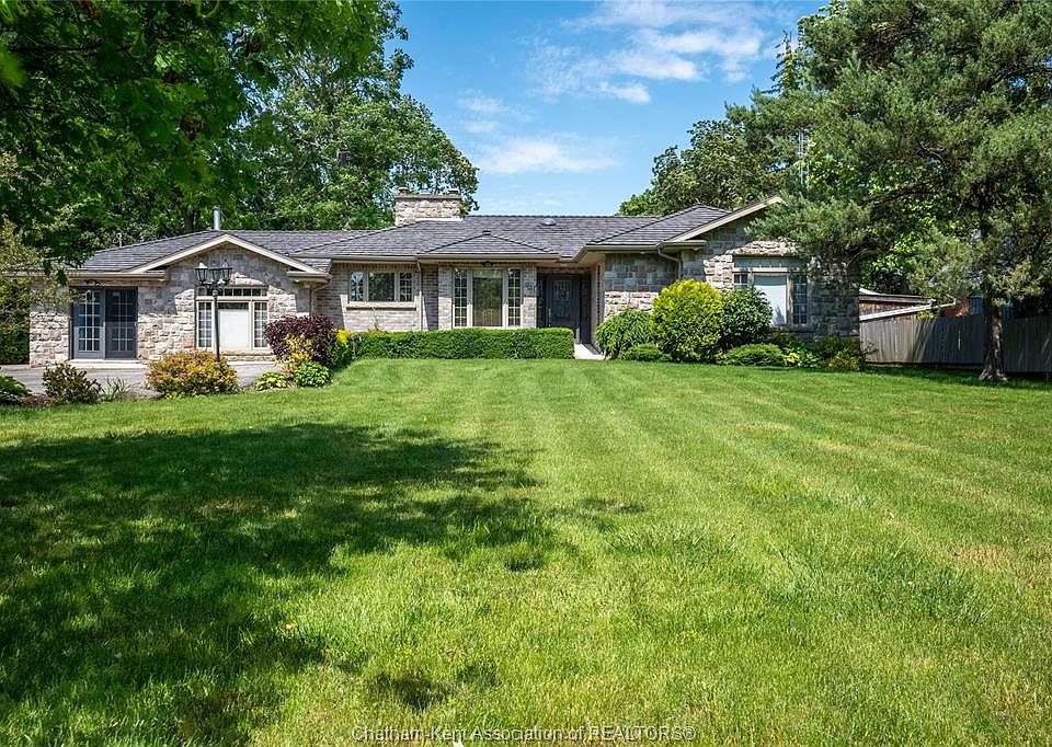 931 Charing Cross Rd, Chatham Kent, ON N7M 5H7 MLS 24015660 Zillow