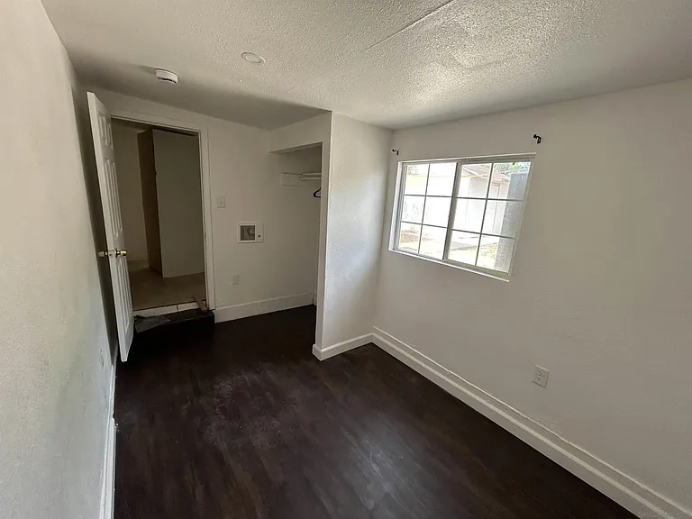 44660 Holtville Ave — Photo 9