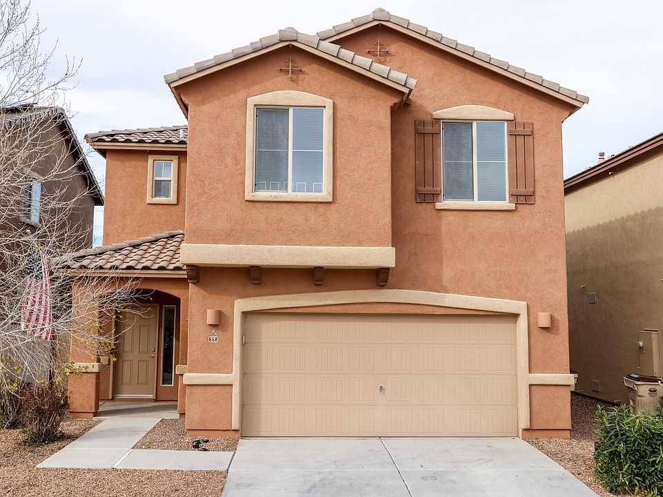 1st image of 658 W Calle Capotasto