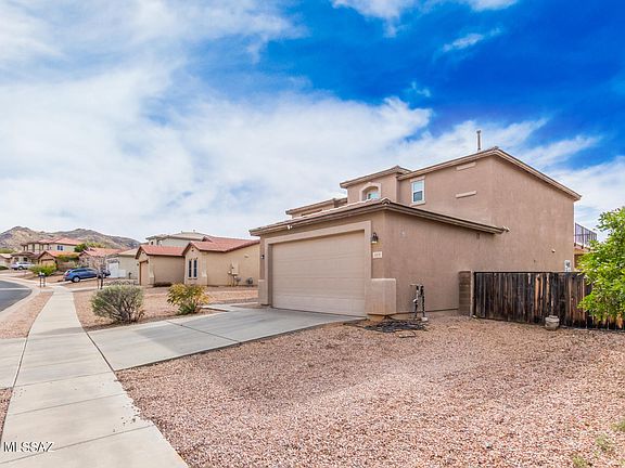 4th image of 684 E Sterling Canyon Dr