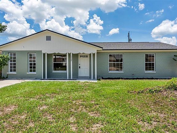 3rd image of 1726 CORDOVA CIRCLE W