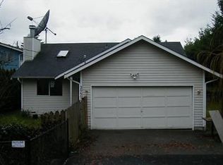 20602 Poplar Way, Lynnwood, WA 98036