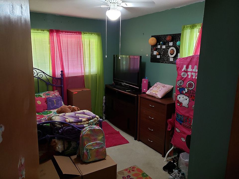 1st image of 977 Fairwood Ave