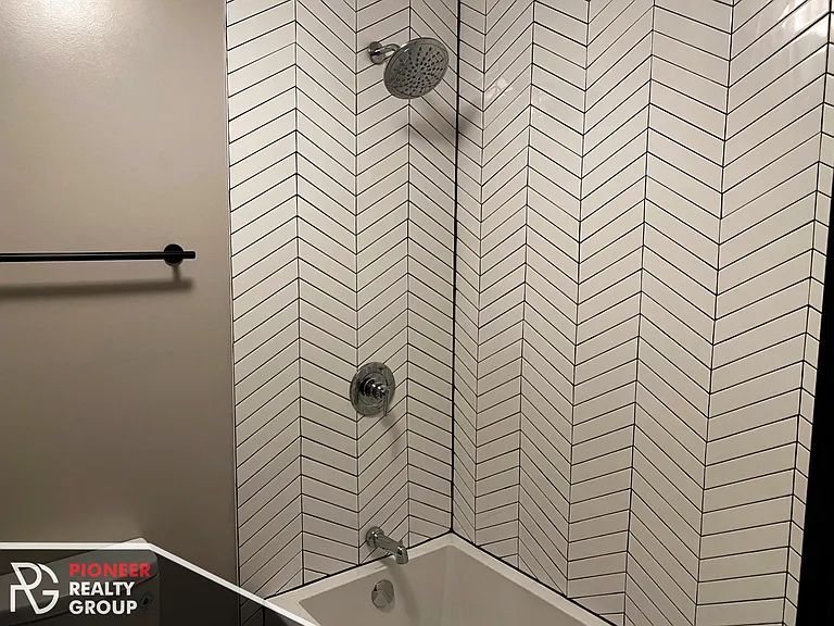 518 W Wrightwood Ave #512-3C — Photo 6