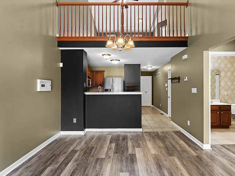 603 Country Village Dr — Photo 10