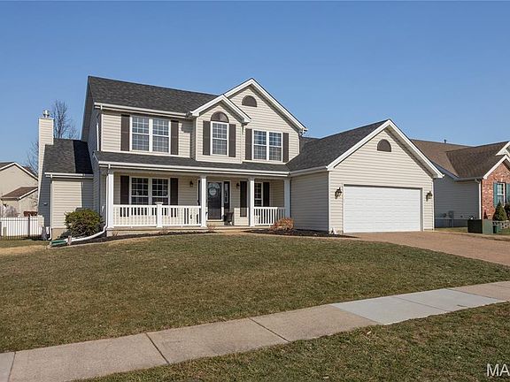 2nd image of 11 Augusta Downs Dr