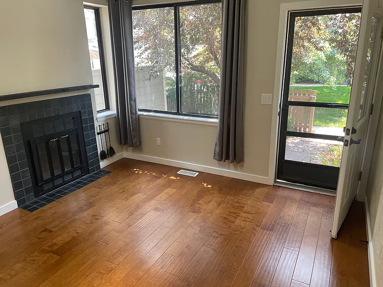 336 S Taft Ct #336 — Photo 1