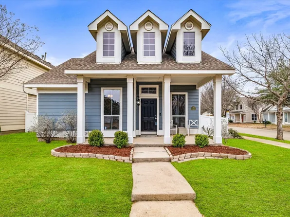 9329 Masse Ct, Aubrey, TX 76227
