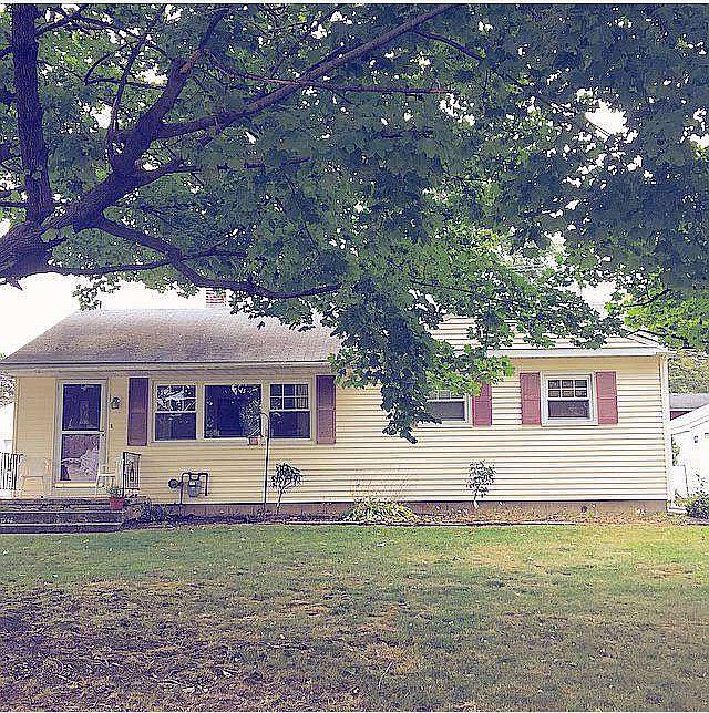 1st image of 12 Terri Ave