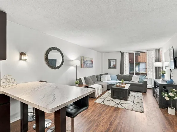 1409 Propsect AVENUE #102, Milwaukee, WI 53202