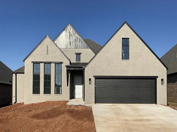 15513 Bergman Cir, Edmond, OK 73013