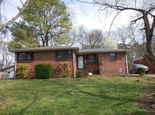 2730 McKeige Dr, Nashville, TN 37214