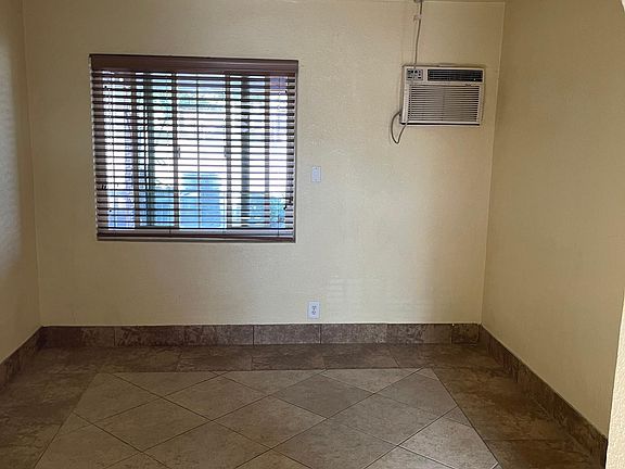 5th image of 700 W Monroe Ave