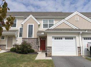 26 Howard Dr, Willow Street, PA 17584