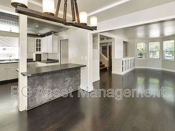 4th image of 2359 Prune St