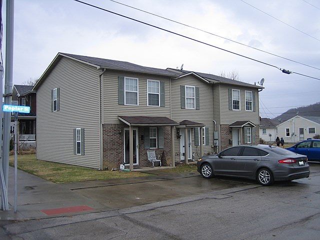 1st image of 117 Poplar St
