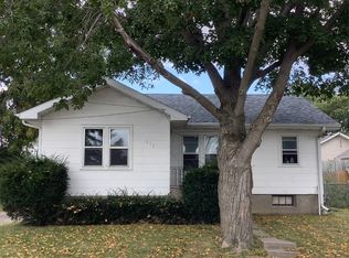 212 W 7th St S, Newton, IA 50208