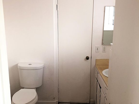 4th image of 3860 35th St APT B