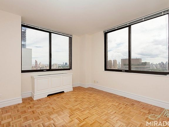 4th image of 145 W 67th St APT 35D