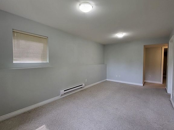5th image of 2868 McLaren Ct