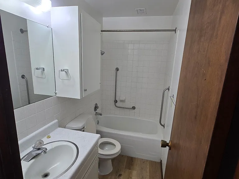 217 Muse St #203 — Photo 24
