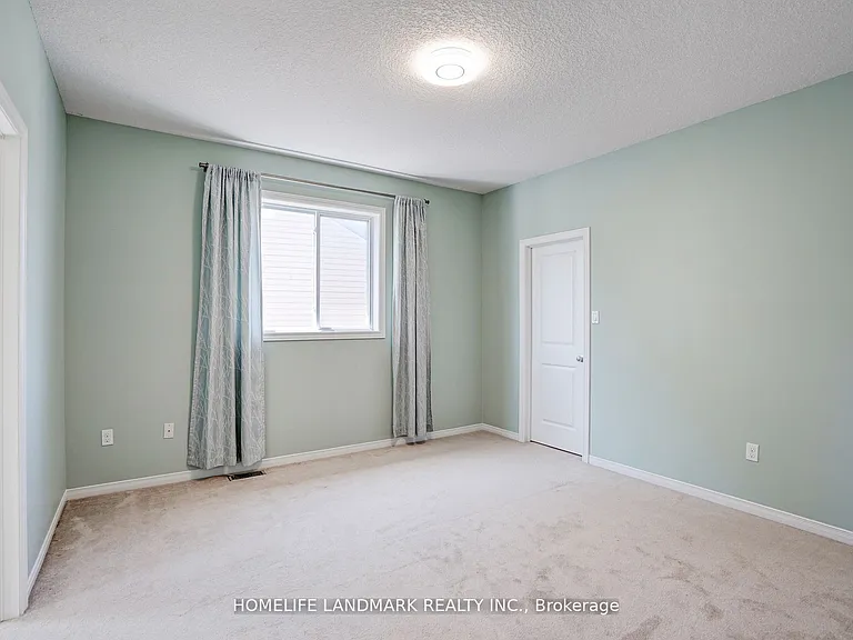 629 College Ave — Photo 22